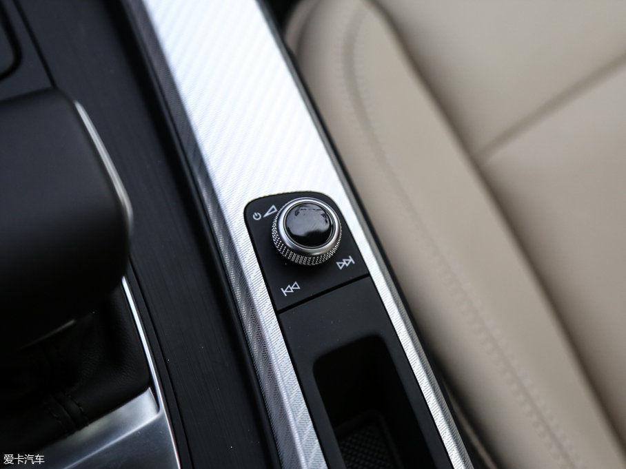 2017?yun)WA4L 40 TFSI r(sh)