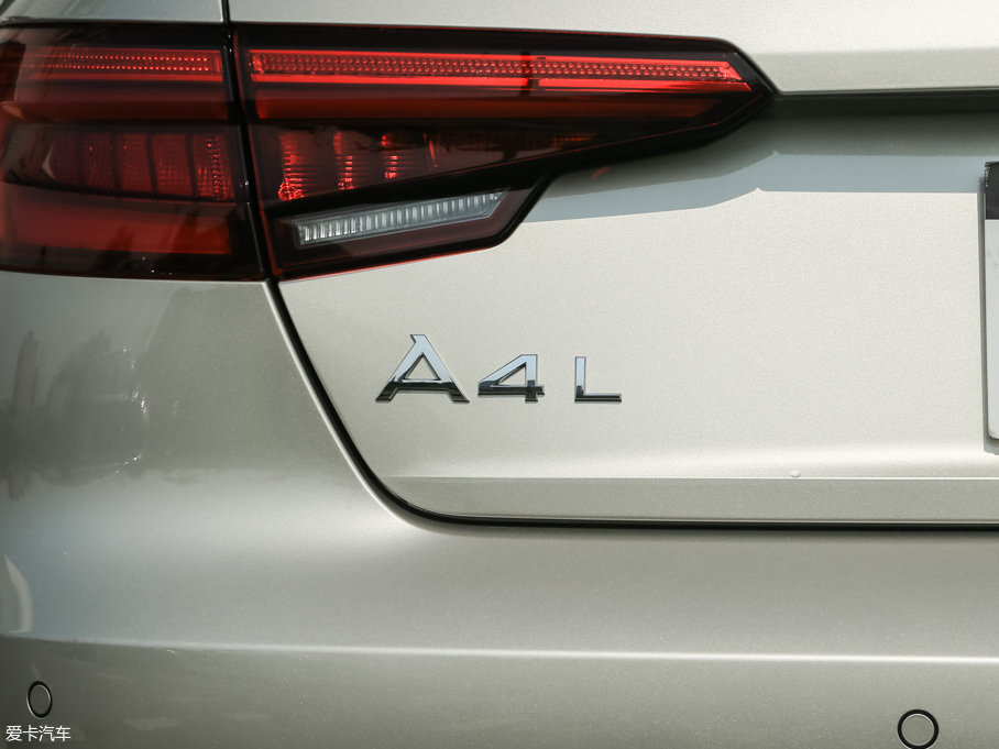 2017WA4L 40 TFSI Mȡ