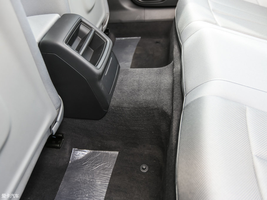 2017WA4L 40 TFSI Mȡ