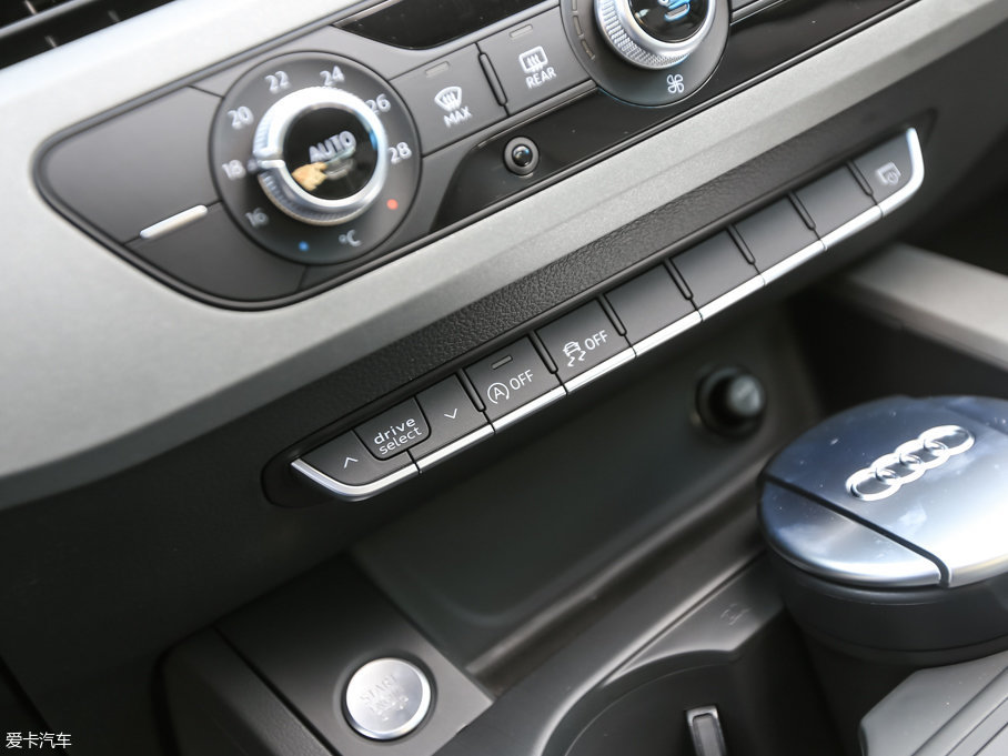 2017WA4L 40 TFSI Mȡ