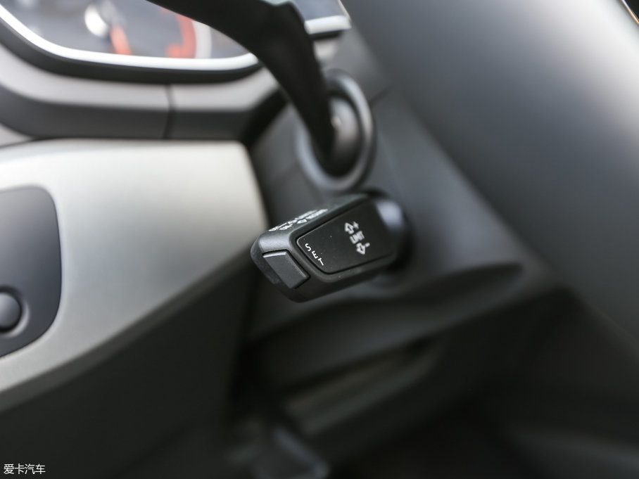 2017WA4L 40 TFSI Mȡ