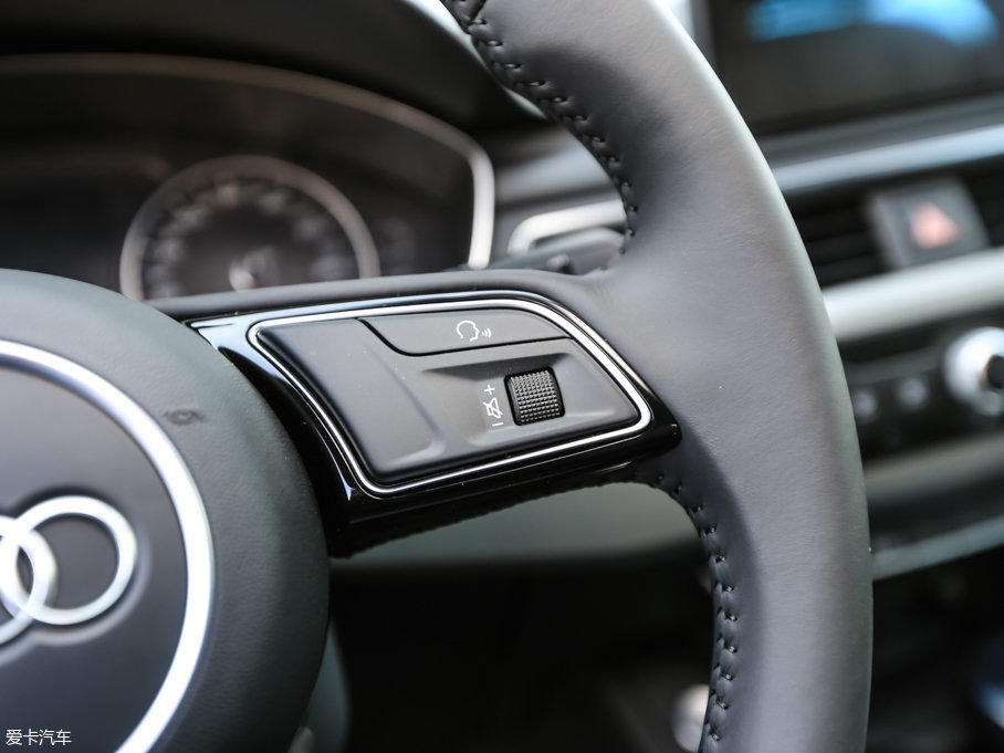 2017WA4L 40 TFSI Mȡ