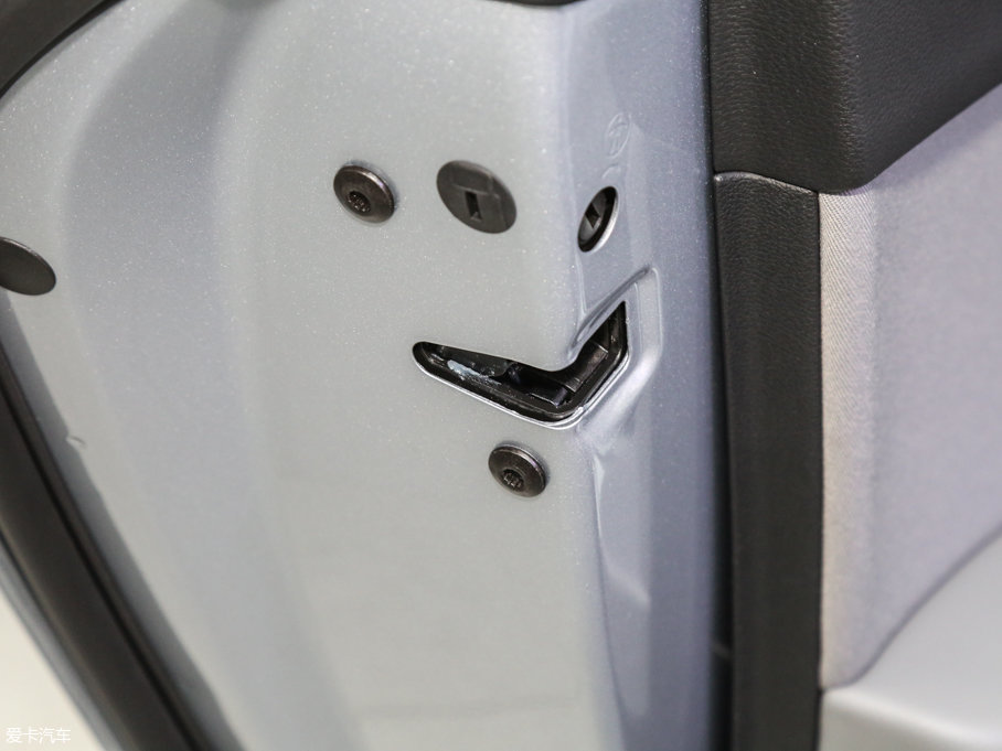 2017WA4L 40 TFSI Mȡ