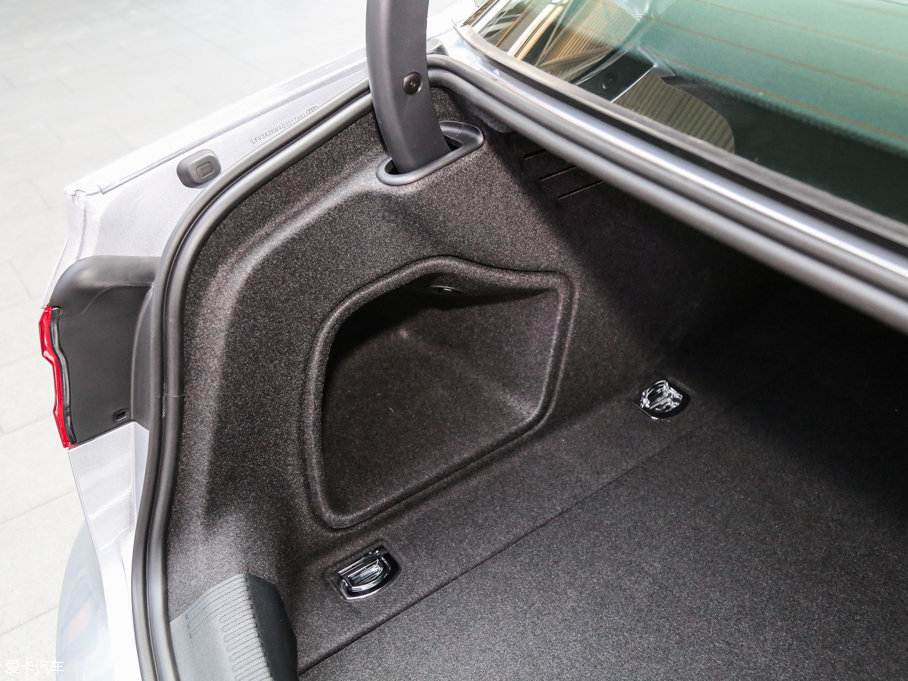 2017WA4L 40 TFSI Mȡ