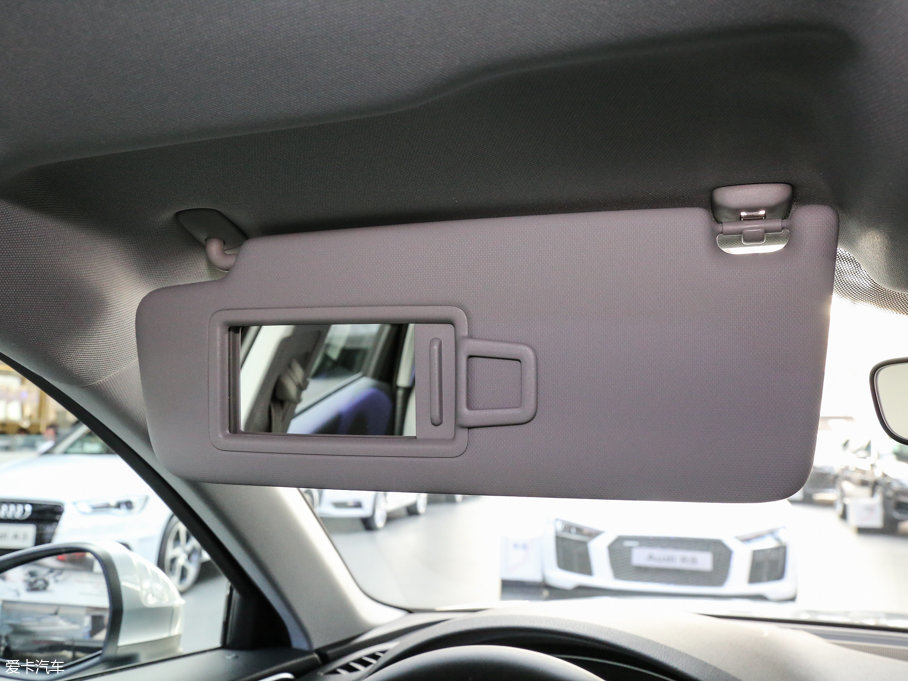 2017WA4L 40 TFSI Mȡ