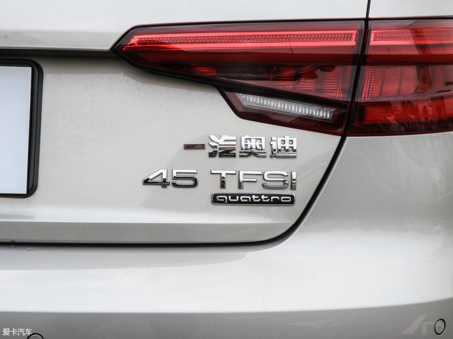 2017WA4L 45 TFSI quattro L