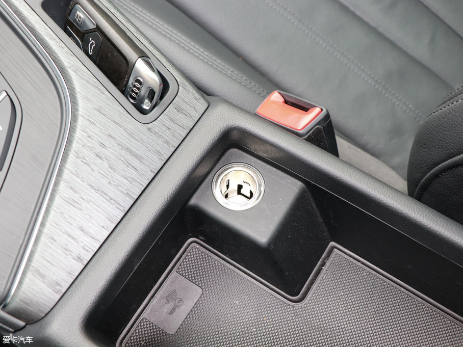 2017?yun)WA4L 45 TFSI quattro L(fng)