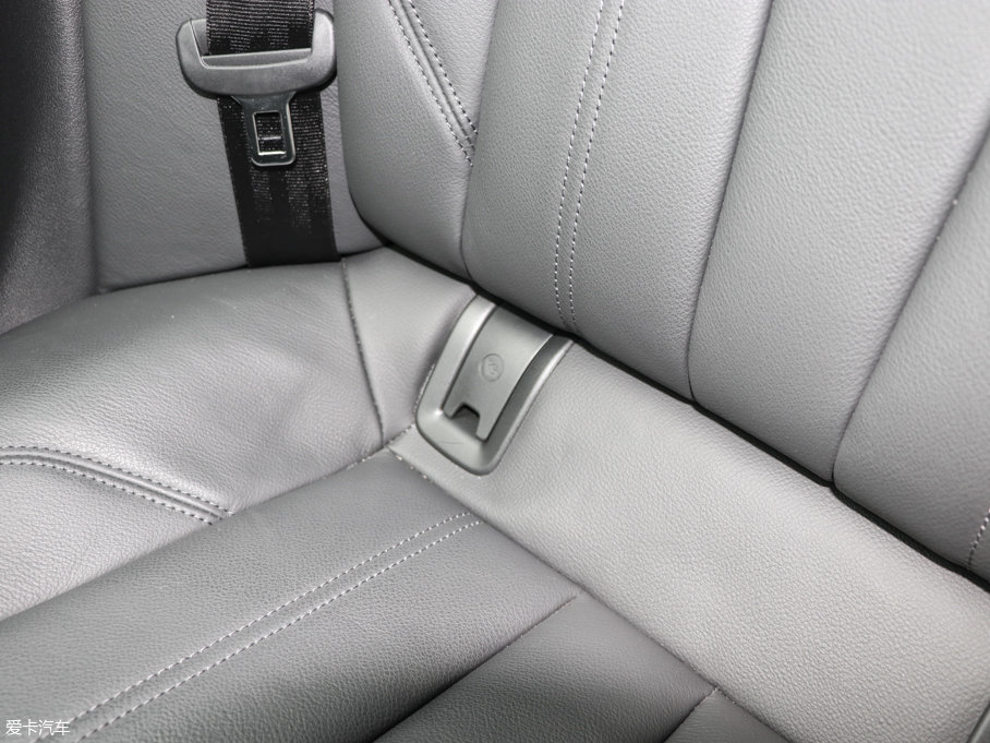 2017WA4L 45 TFSI quattro L