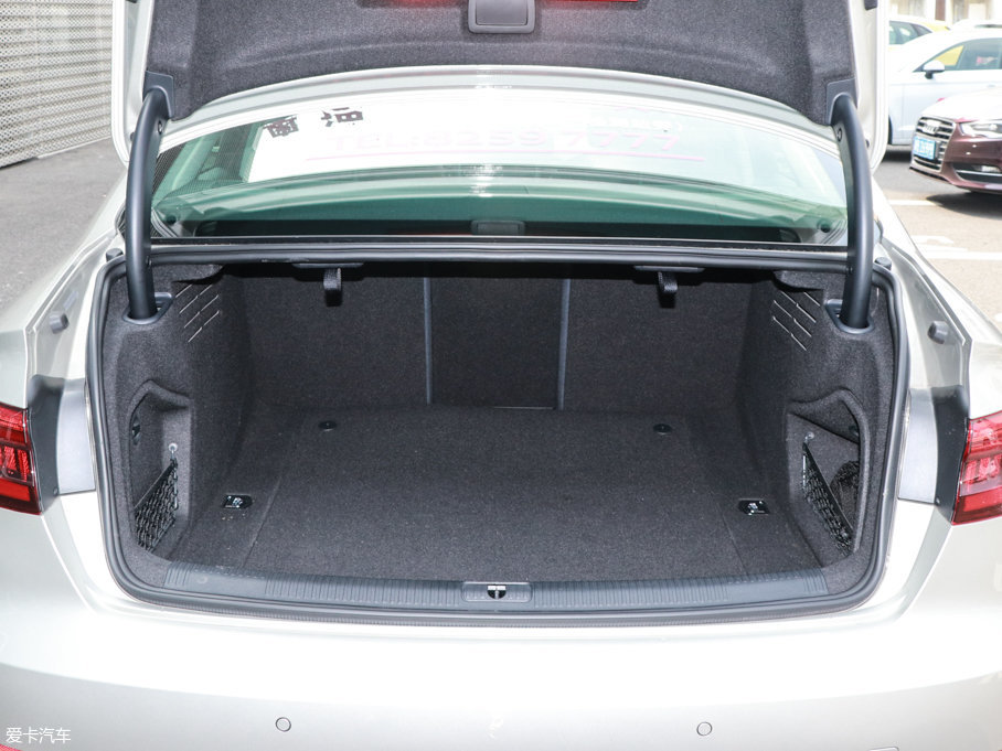 2017WA4L 45 TFSI quattro L