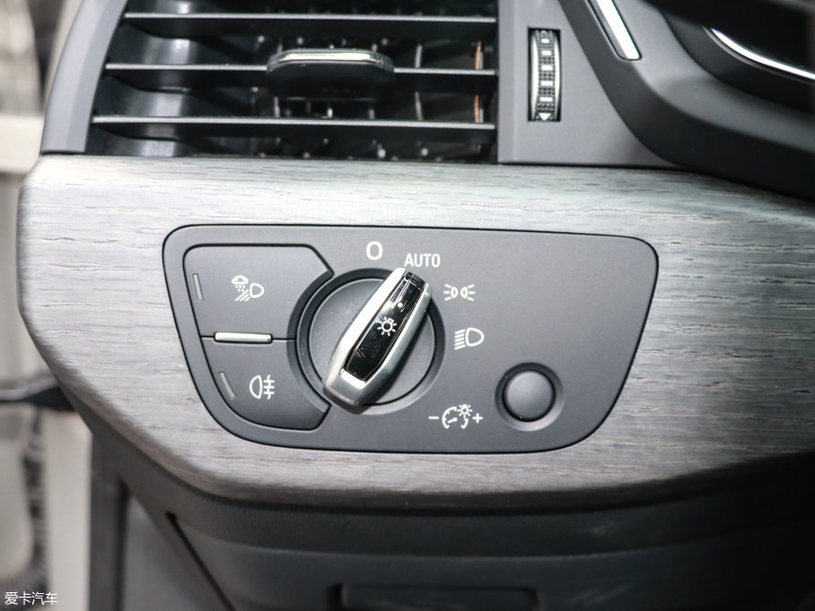 2017WA4L 45 TFSI quattro L(fng)