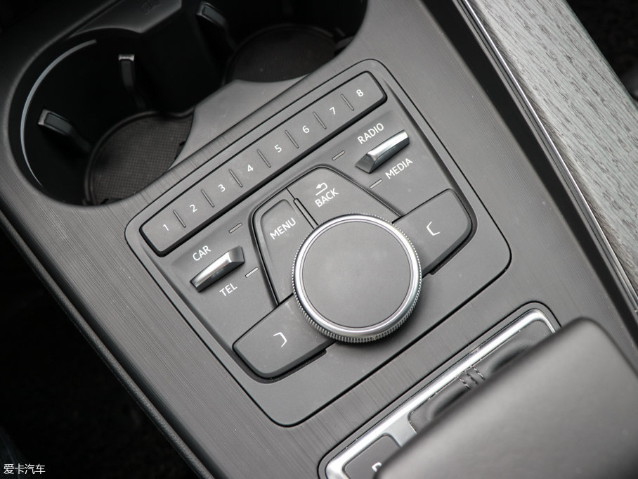 2017WA4L 45 TFSI quattro L