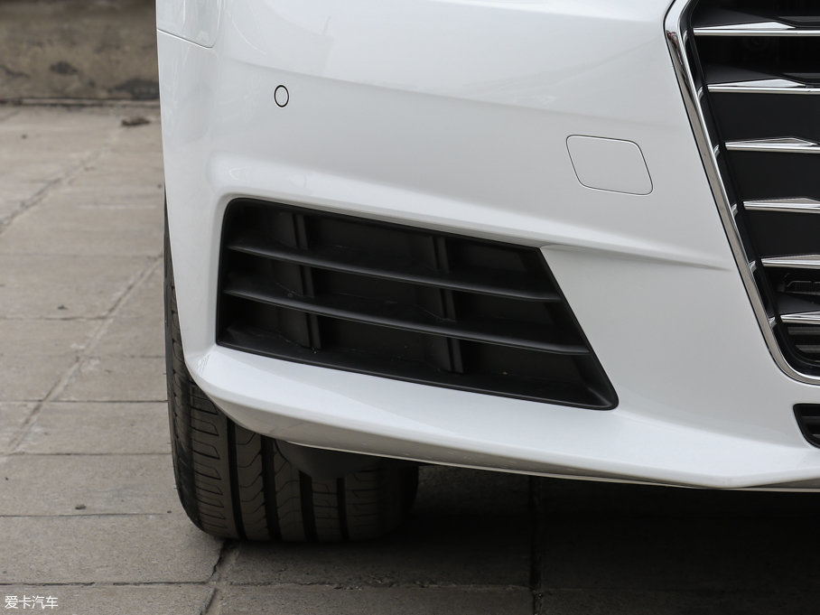 2017WA4L Plus 40 TFSI r