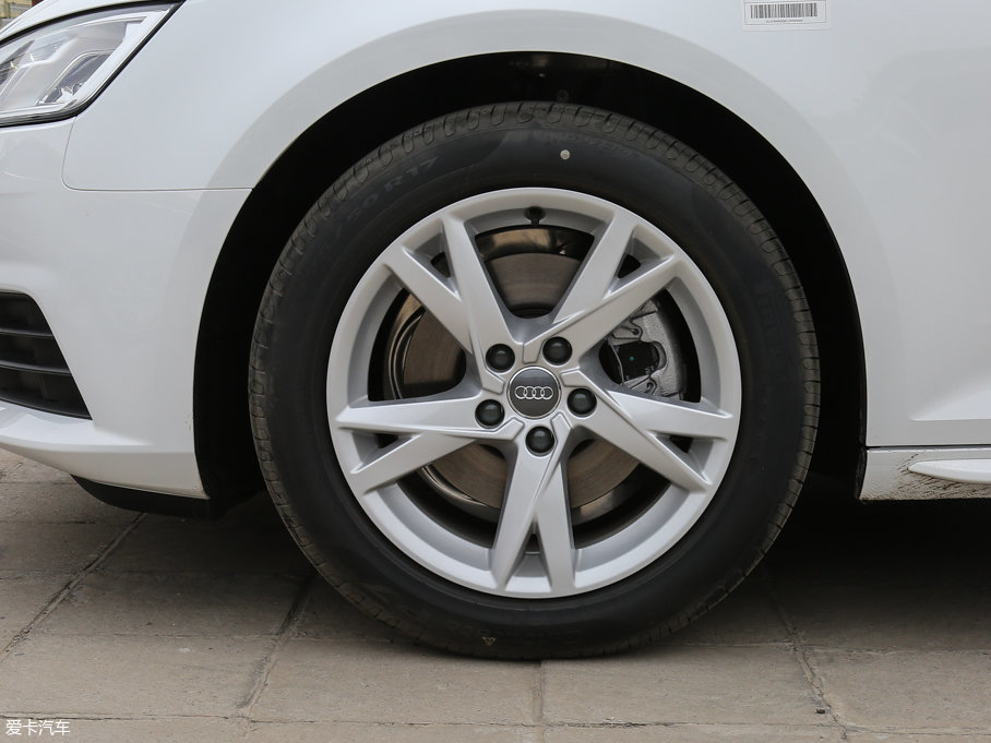 2017WA4L Plus 40 TFSI r