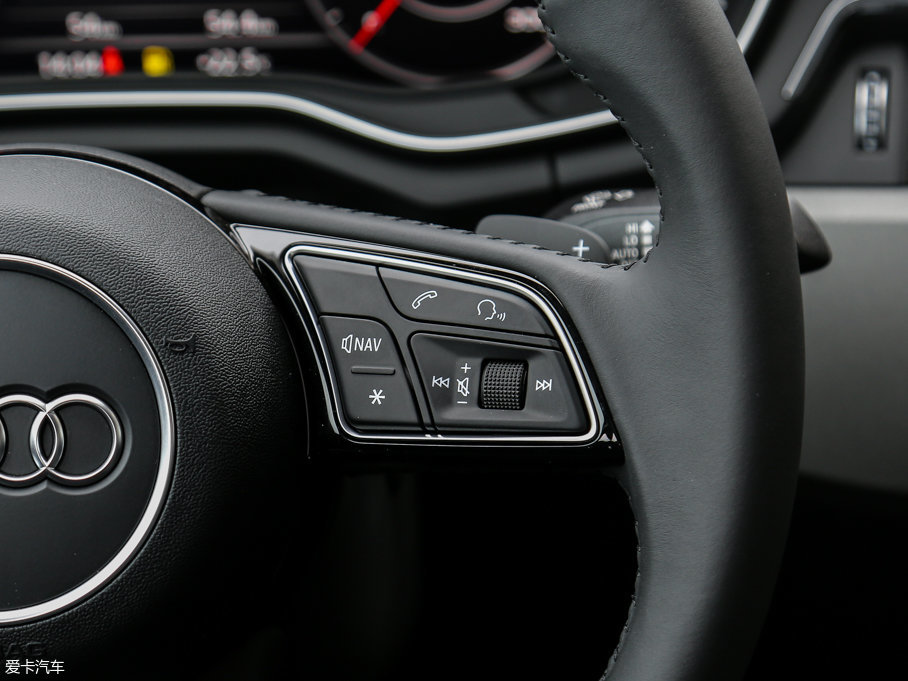 2017WA4L Plus 40 TFSI r