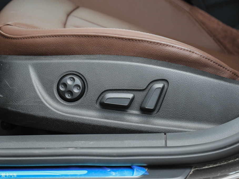 2017WA4L Plus 45 TFSI quattro L