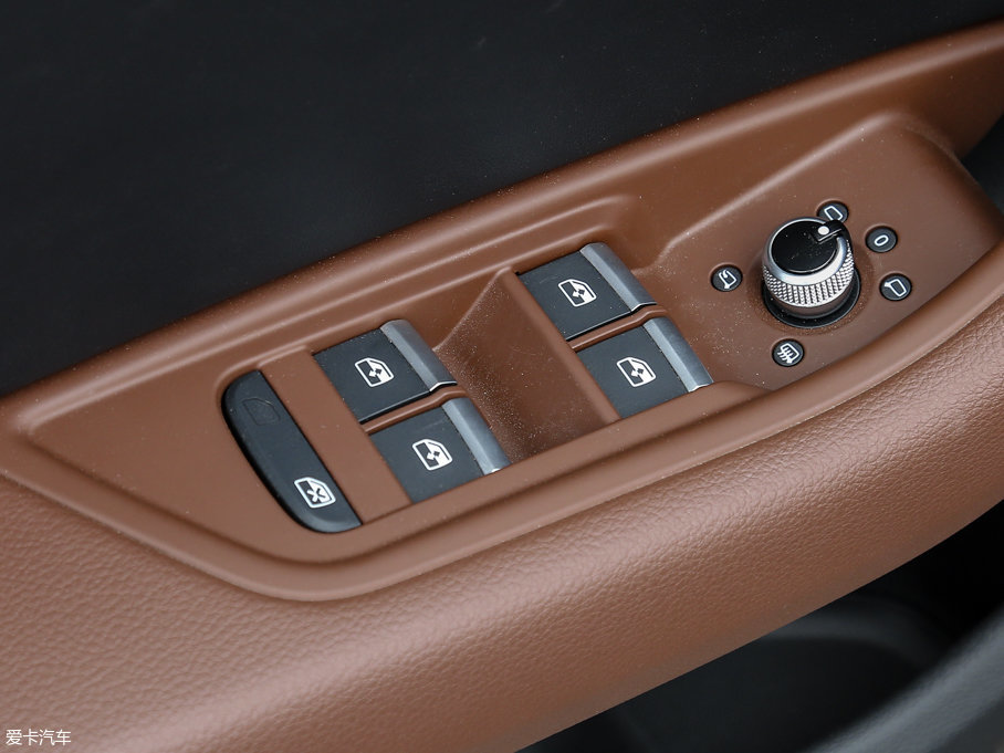 2017WA4L Plus 45 TFSI quattro L