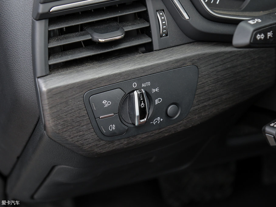 2017WA4L Plus 45 TFSI quattro L