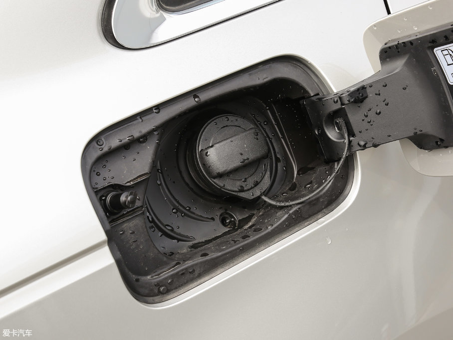 2017WA4L Plus 40 TFSI L