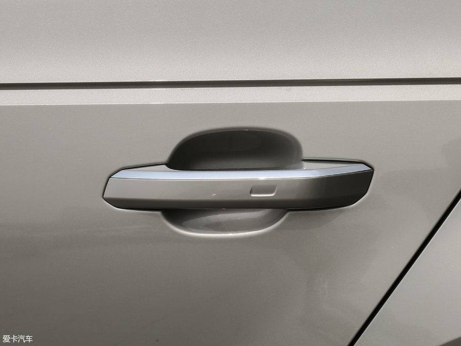 2017WA4L Plus 40 TFSI L