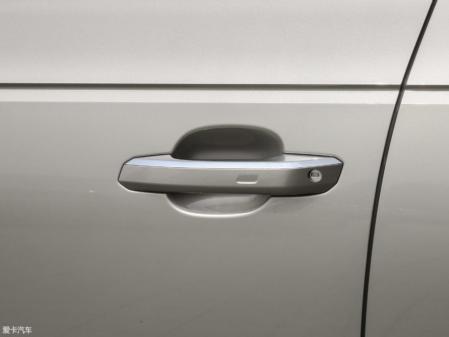 2017?yun)WA4L Plus 40 TFSI L(fng)