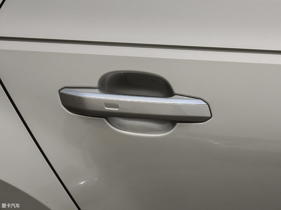 2017?yun)WA4L Plus 40 TFSI L(fng)