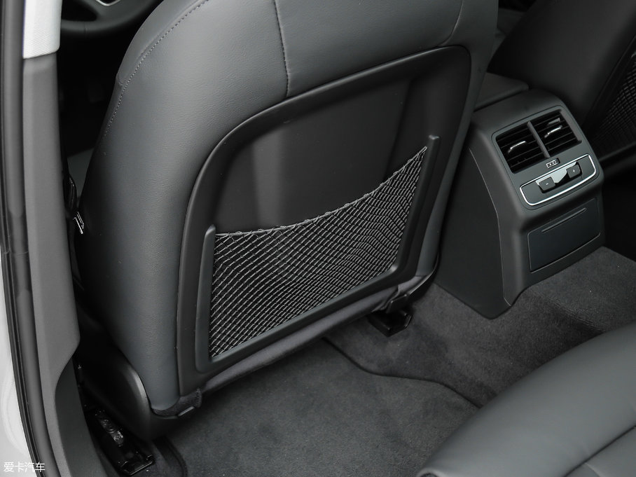 2017WA4L Plus 40 TFSI L