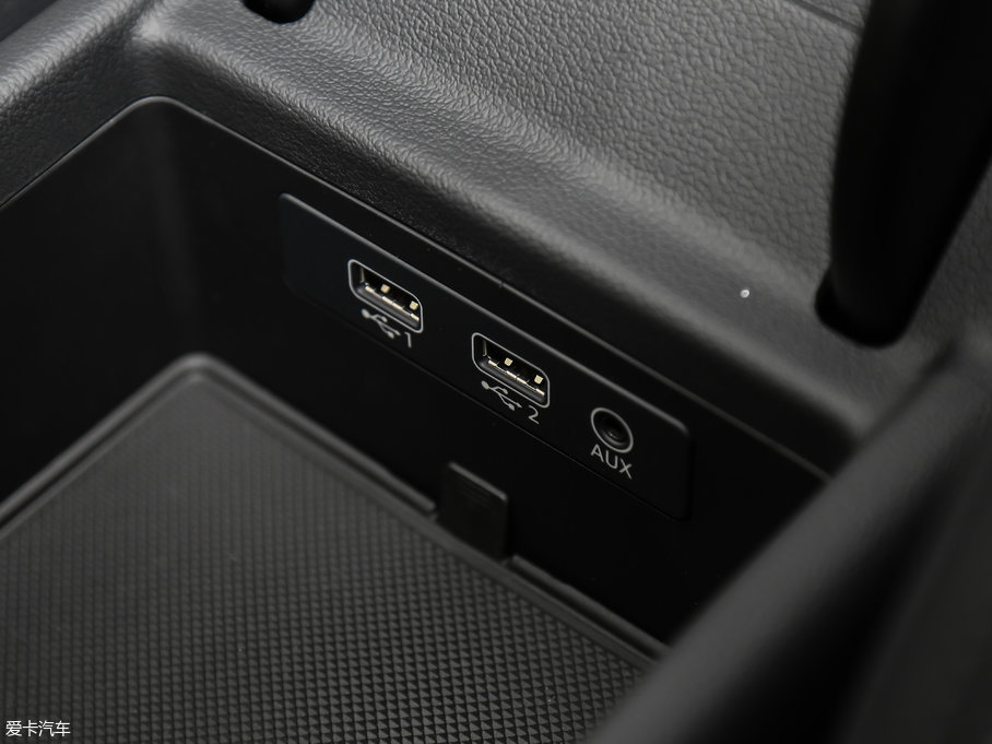 2017WA4L Plus 40 TFSI L