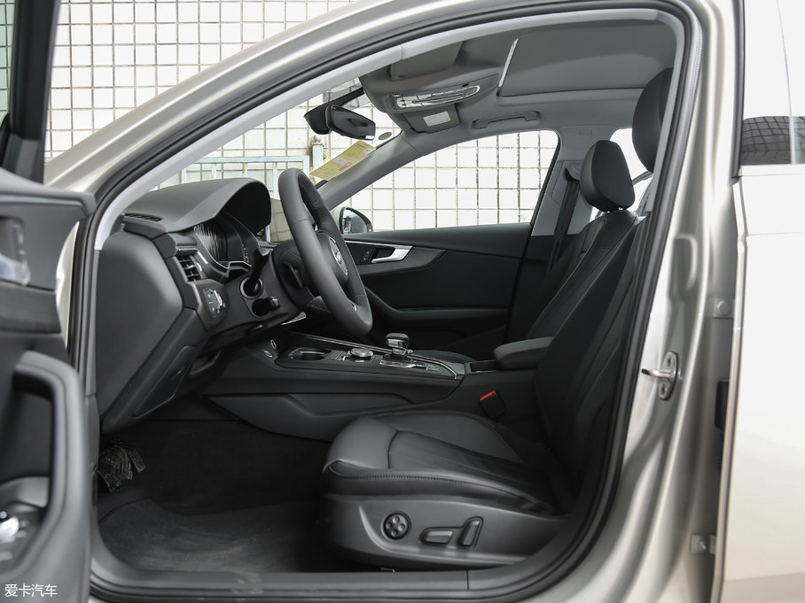 2017?yun)WA4L Plus 40 TFSI L(fng)