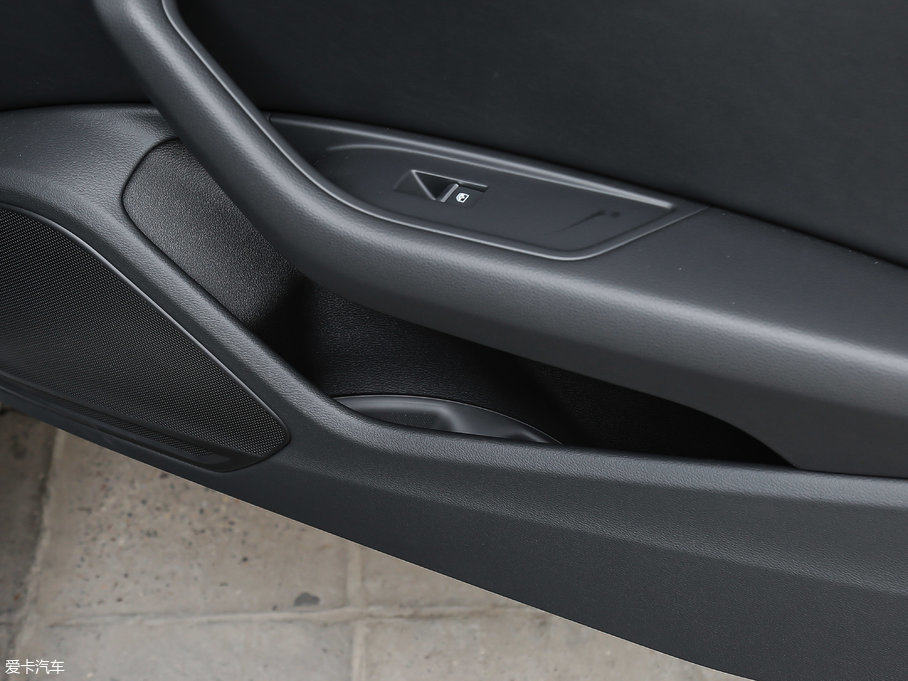 2017WA4L Plus 40 TFSI L