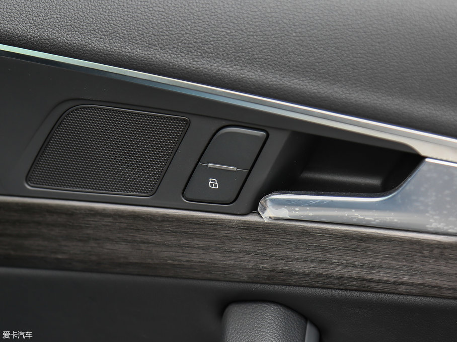 2017?yun)WA4L Plus 40 TFSI L(fng)