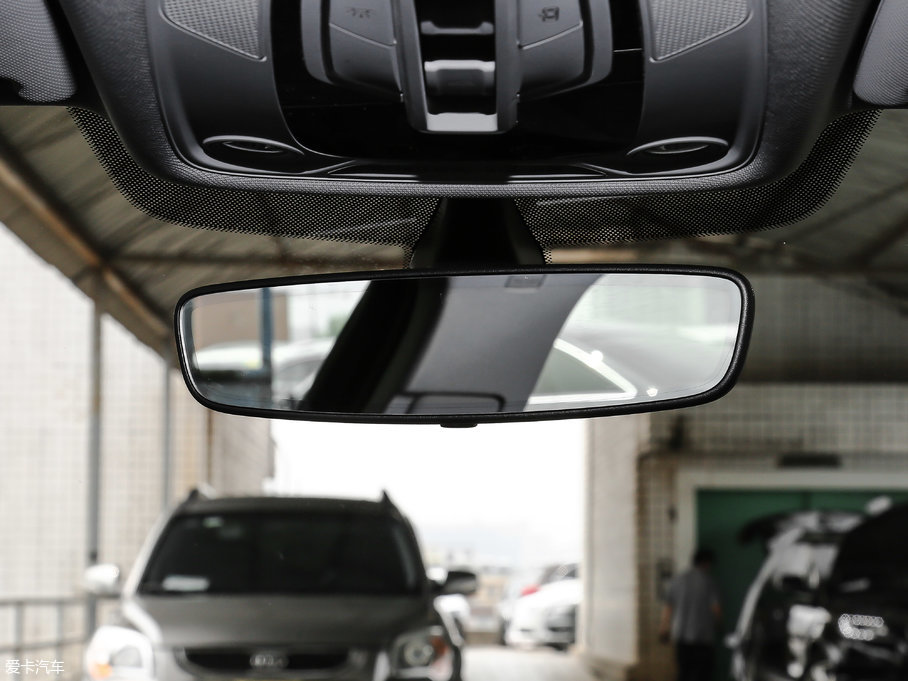 2017WA4L Plus 40 TFSI L