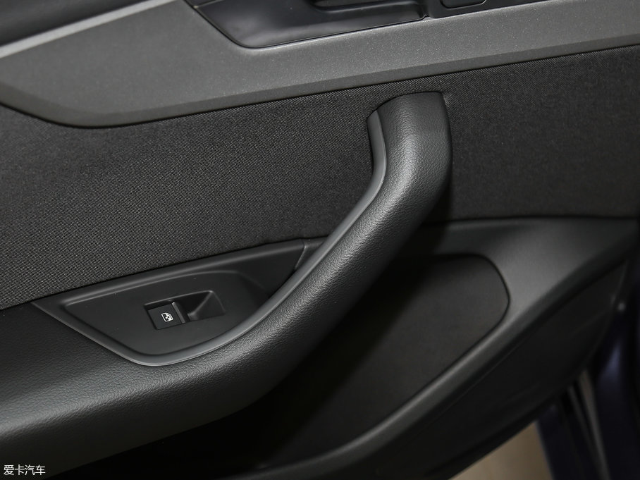 2017WA4L Plus 40 TFSI Mȡ