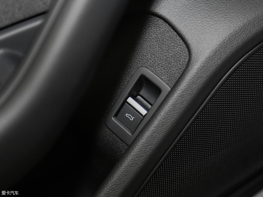 2017WA4L Plus 40 TFSI Mȡ