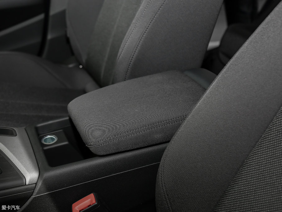 2017WA4L Plus 40 TFSI Mȡ