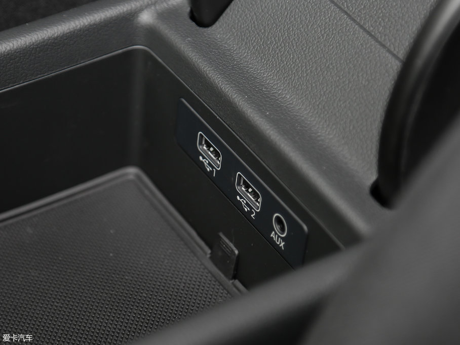 2017WA4L Plus 40 TFSI Mȡ