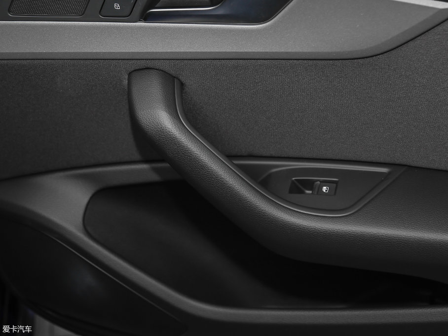 2017WA4L Plus 40 TFSI Mȡ