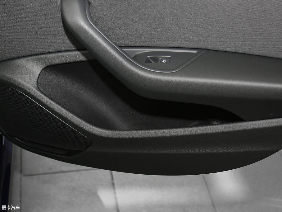 2017WA4L Plus 40 TFSI Mȡ