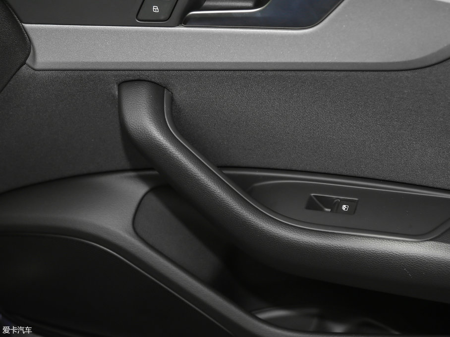 2017WA4L Plus 40 TFSI Mȡ