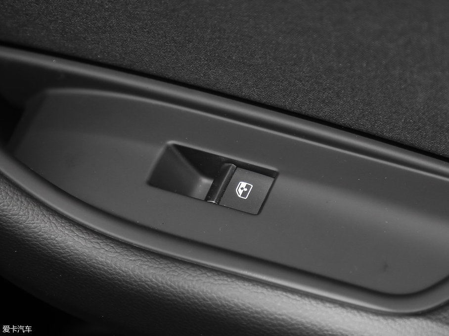 2017WA4L Plus 40 TFSI Mȡ