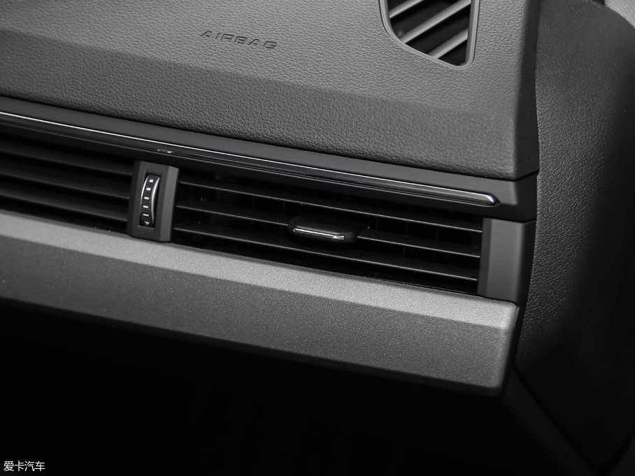 2017WA4L Plus 40 TFSI Mȡ