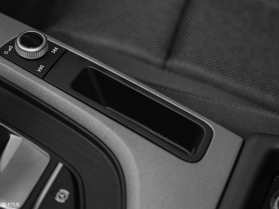 2017WA4L Plus 40 TFSI Mȡ