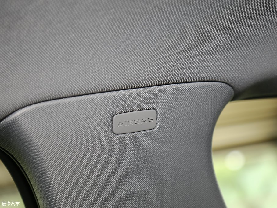 2017WA4L Plus 40 TFSI Mȡ