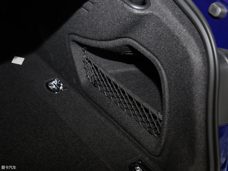 2017WA4L Plus 40 TFSI M(jn)ȡ