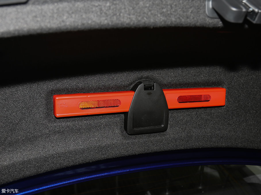 2017WA4L Plus 40 TFSI Mȡ