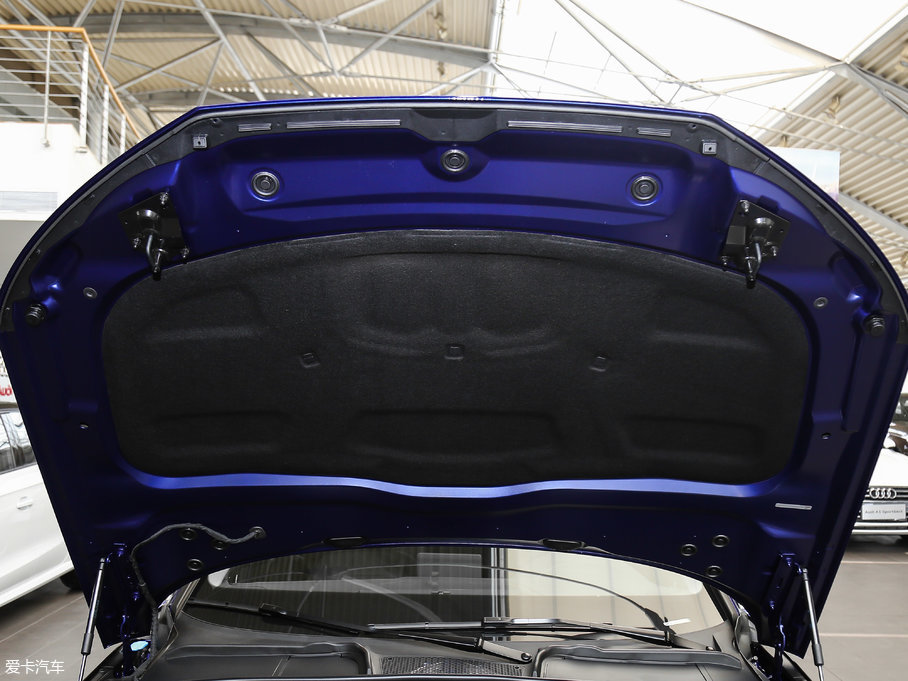 2017?yun)WA4L Plus 40 TFSI M(jn)ȡ