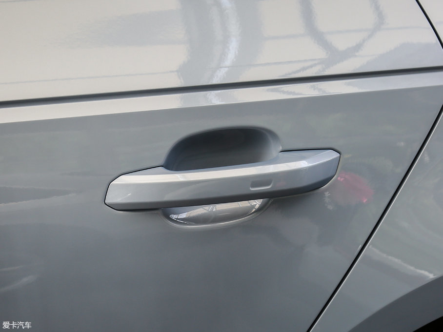 2017?yun)WA4L Plus 40 TFSI M(jn)ȡ