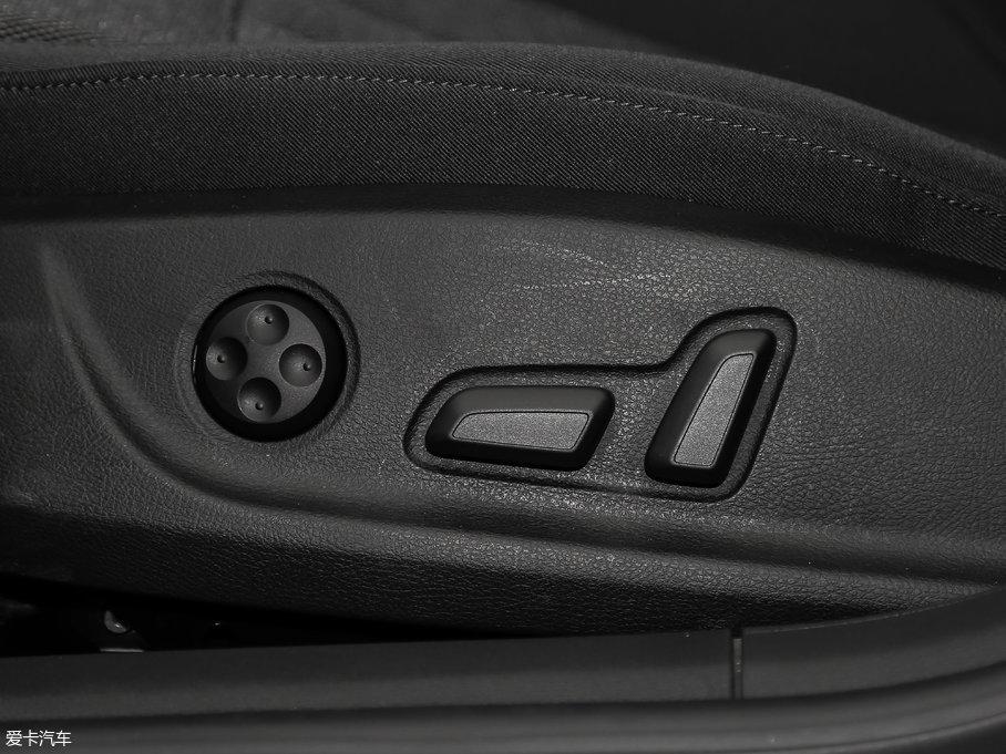 2017WA4L Plus 40 TFSI Mȡ