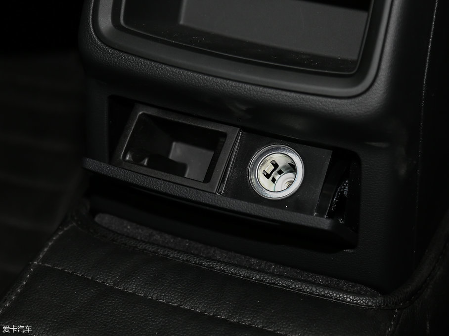 2017WA4L Plus 40 TFSI Mȡ