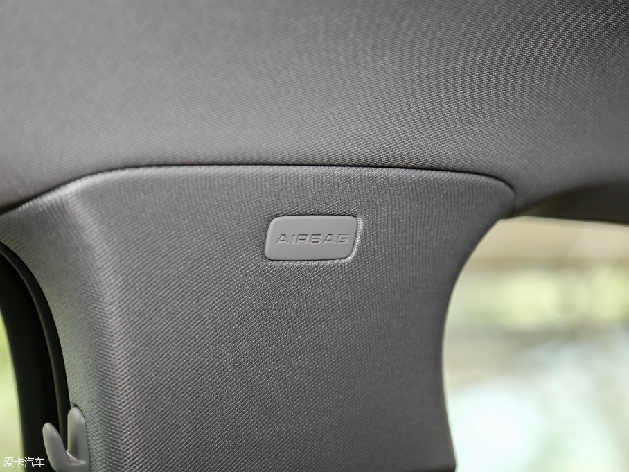 2017WA4L Plus 40 TFSI Mȡ