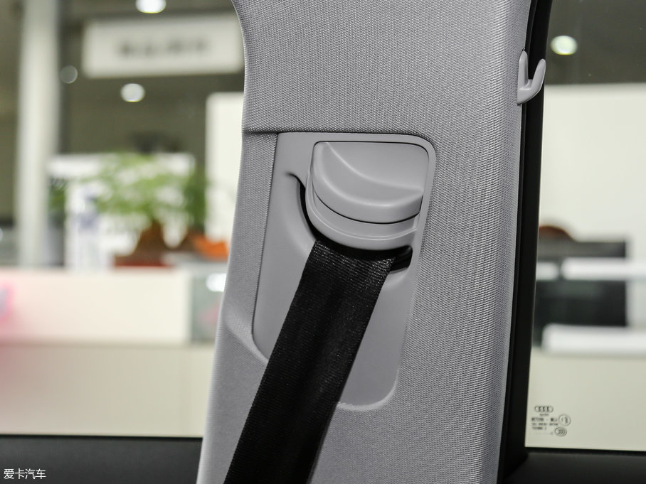 2017WA4L Plus 40 TFSI Mȡ